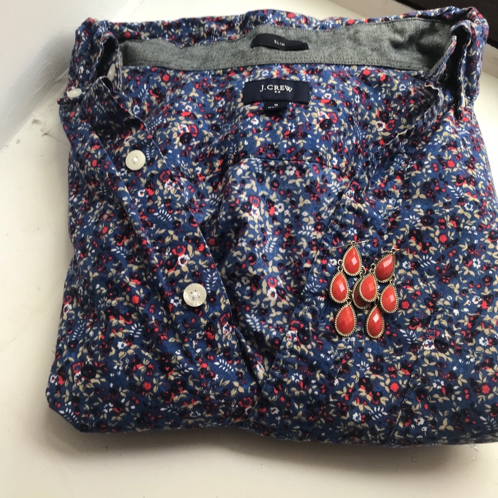 Men’s slim cut J. Crew floral button down
